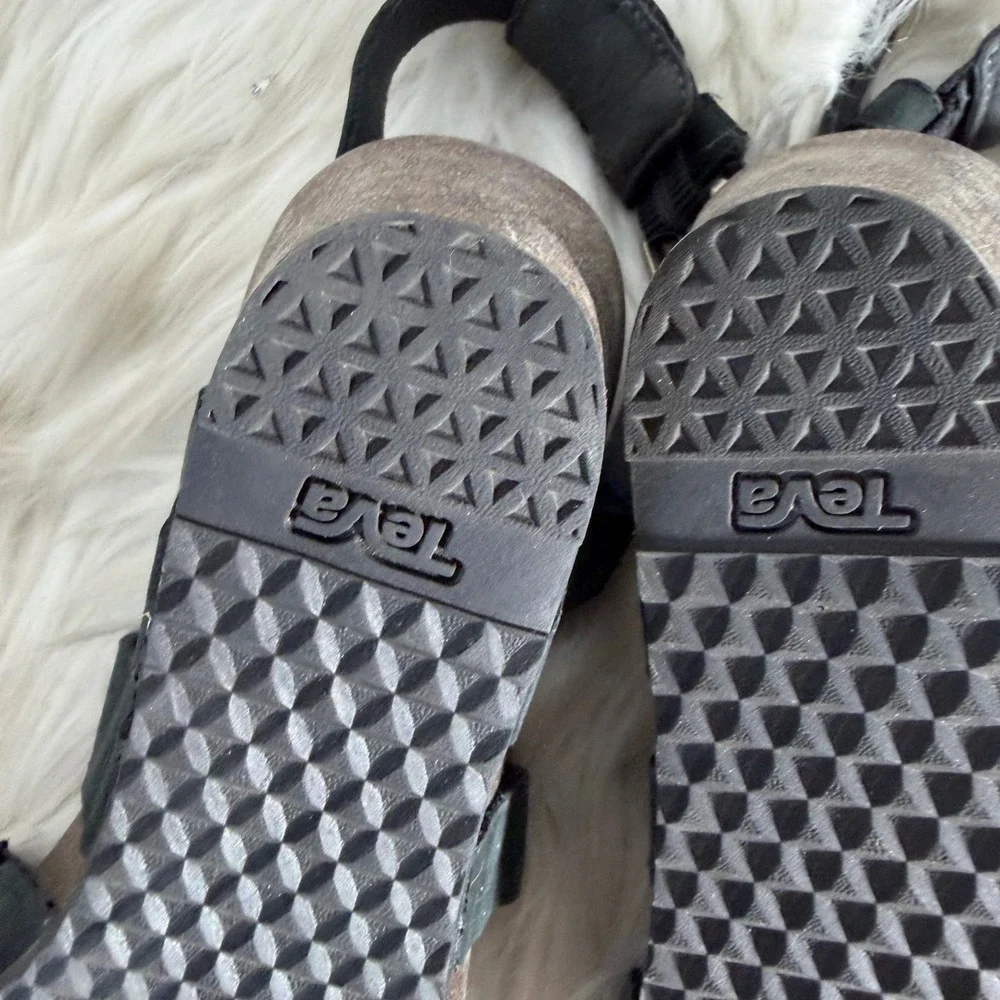Teva Mahonia Wedge Cross Strap Leather Sandals Black 1106860 Womens 6